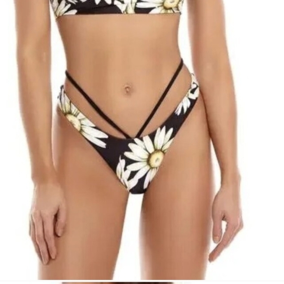 Agua Bendita Bikini Bottom L NWT Egle Moss Floral Reversible - Picture 1 of 7